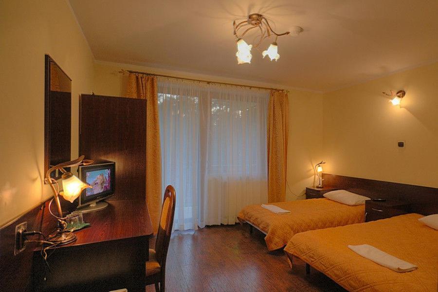 Augustowia Hotel Luaran gambar