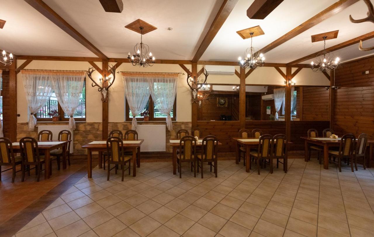 Augustowia Hotel Luaran gambar