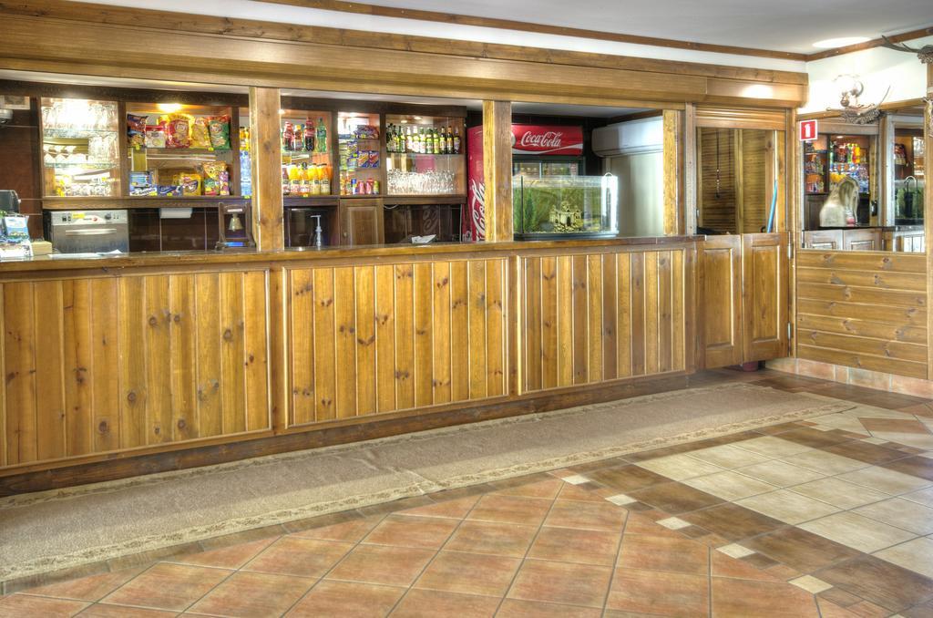 Augustowia Hotel Luaran gambar