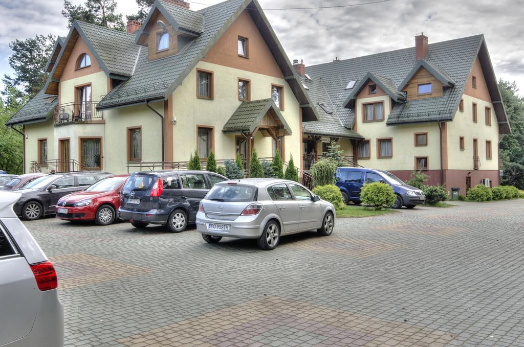 Augustowia Hotel Luaran gambar