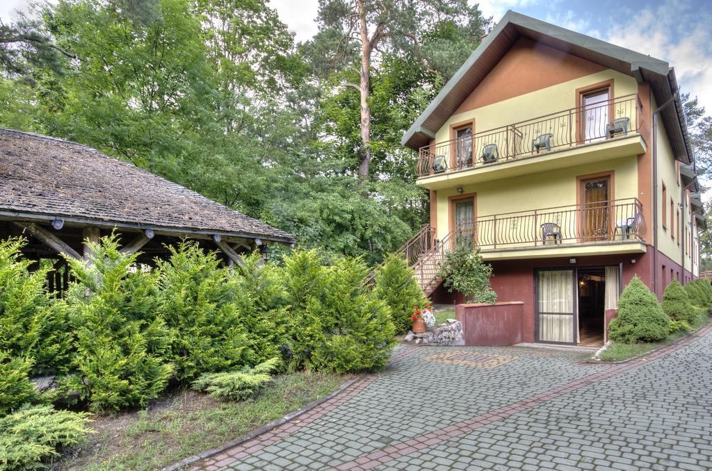 Augustowia Hotel Luaran gambar