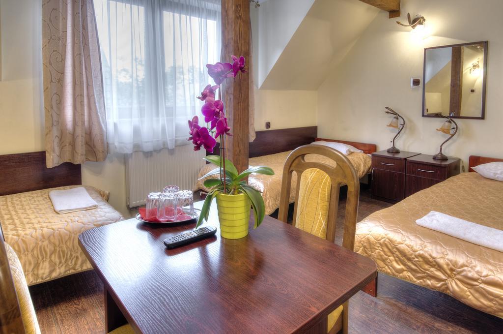 Augustowia Hotel Luaran gambar