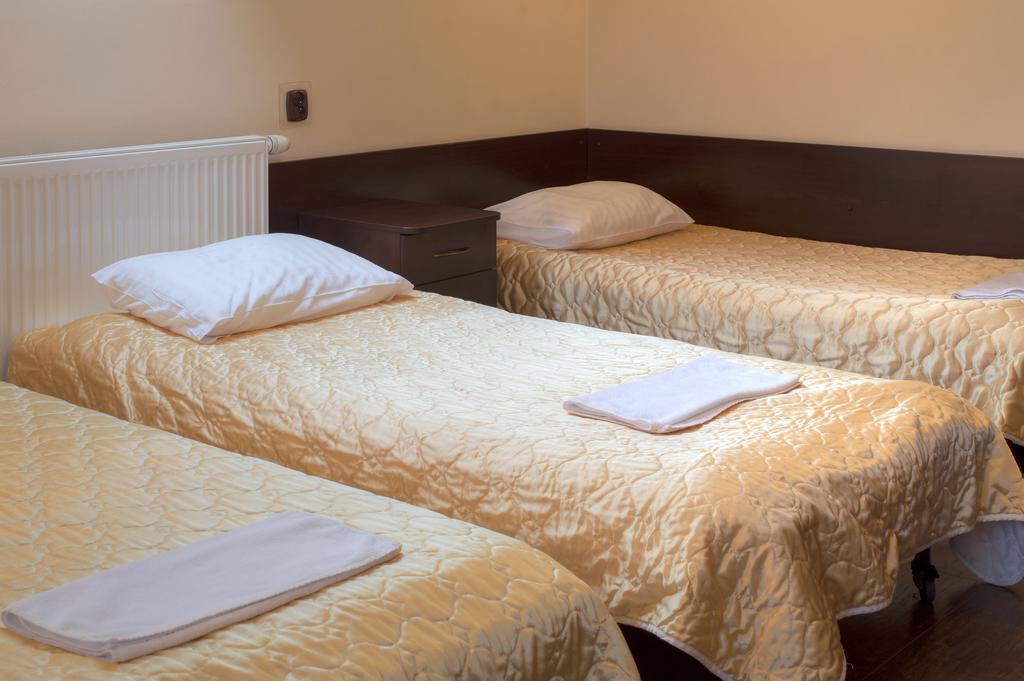 Augustowia Hotel Luaran gambar