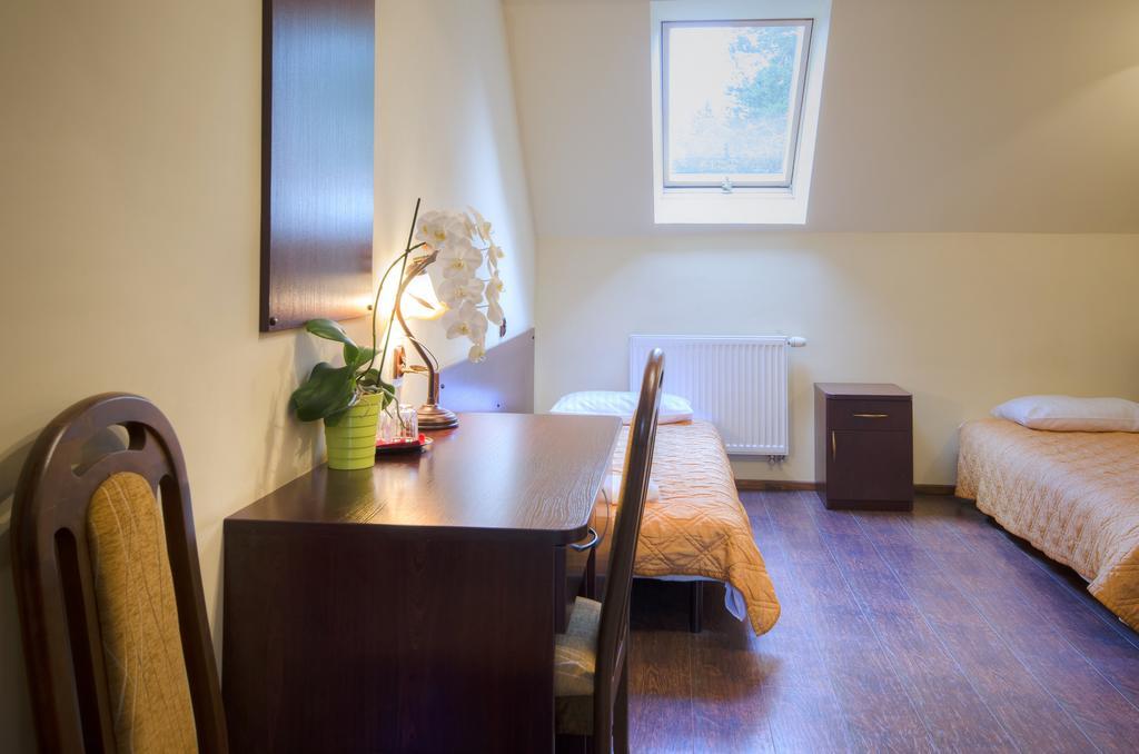 Augustowia Hotel Luaran gambar