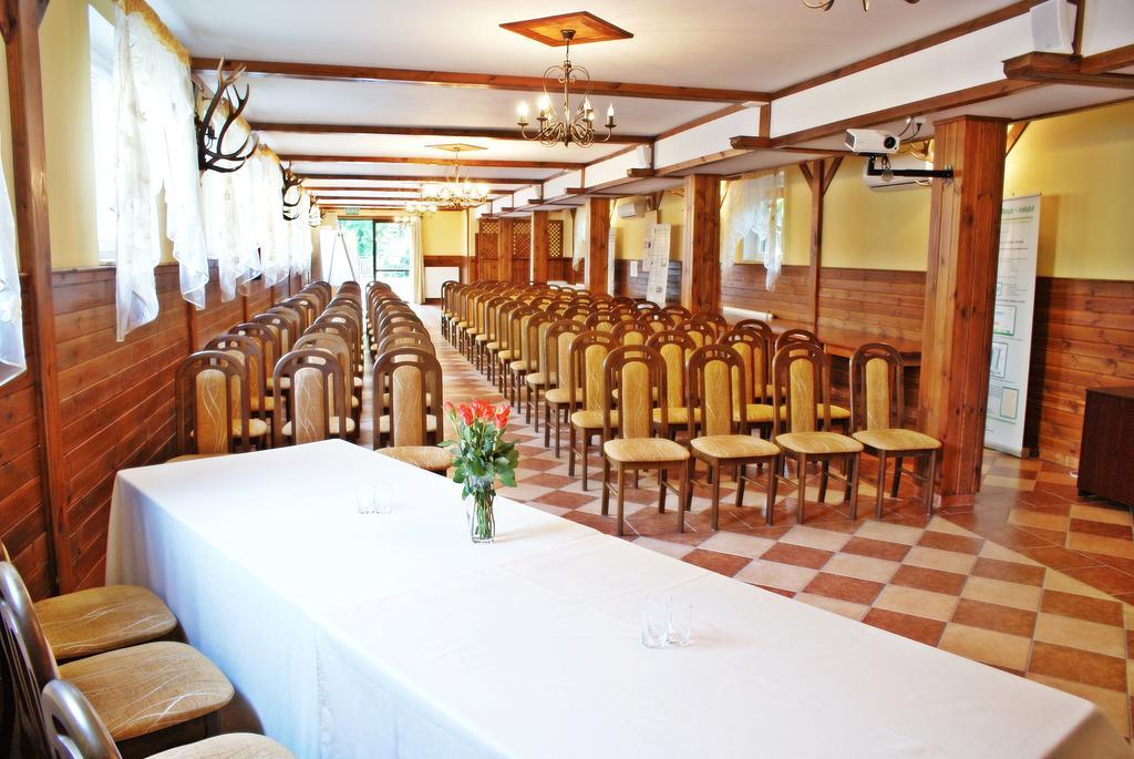 Augustowia Hotel Luaran gambar