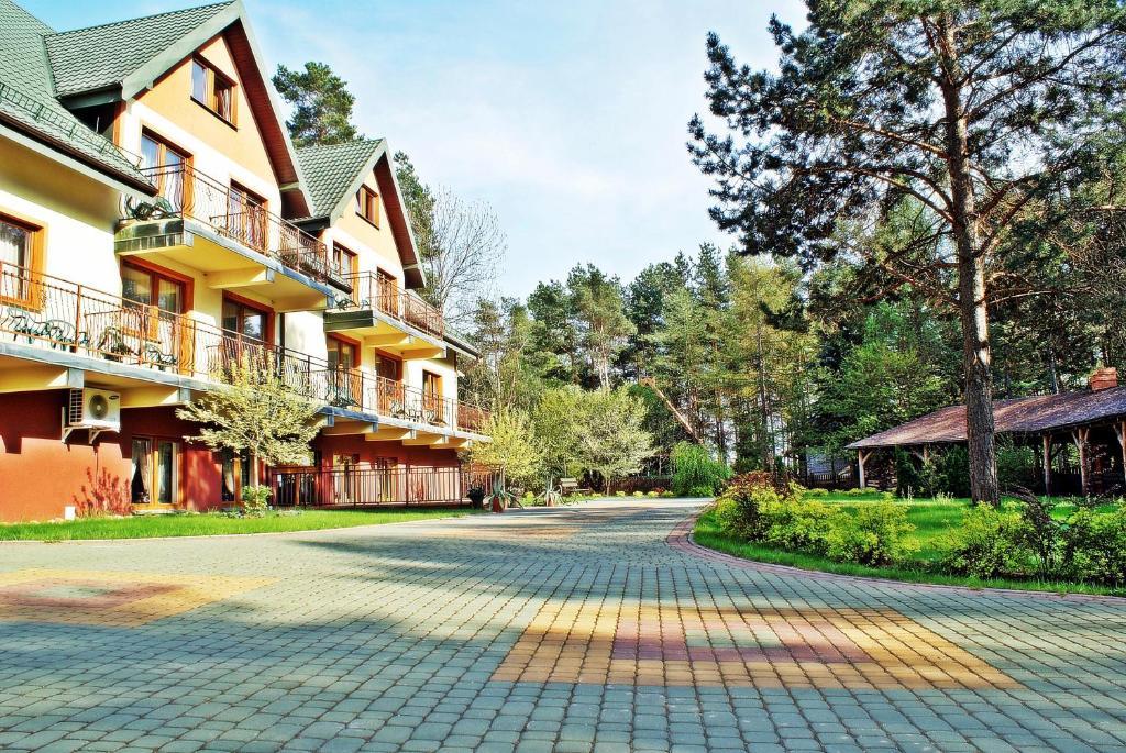 Augustowia Hotel Luaran gambar