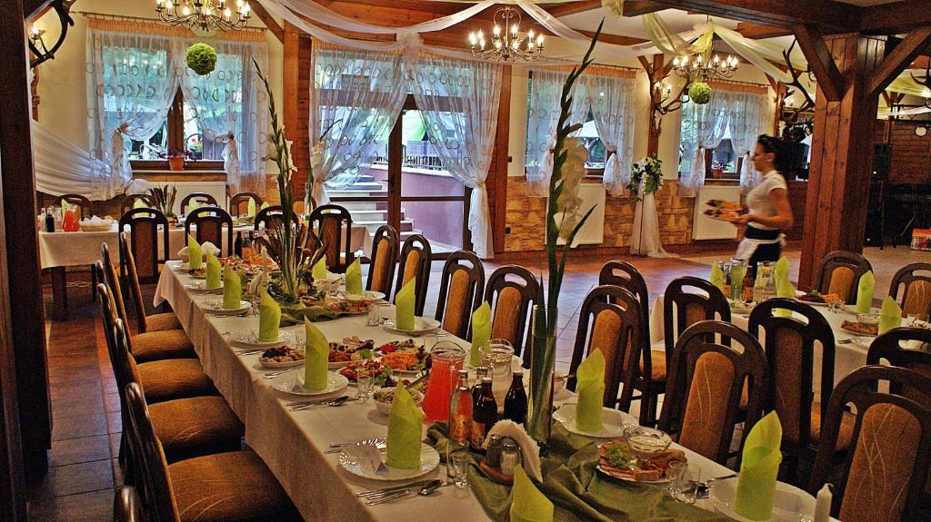 Augustowia Hotel Luaran gambar