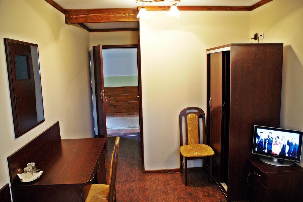 Augustowia Hotel Luaran gambar